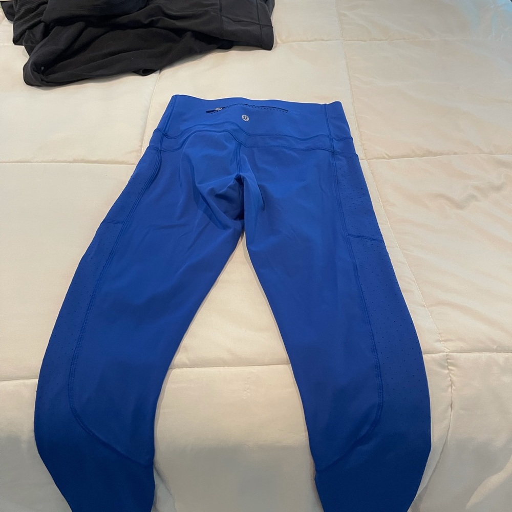 Blue lululemon workout leggings